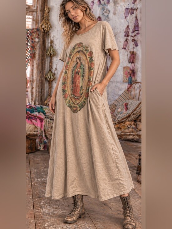Dresses & Skirts - Magnolia Style Free Relaxed Beige Bohemian Long boho Maxi Dress with Pockets S